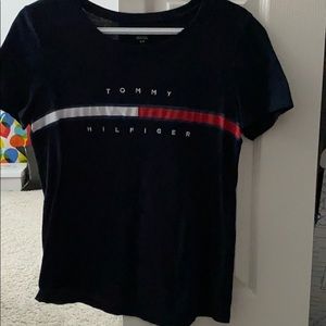 Navy Tommy Hilfiger T-Shirt